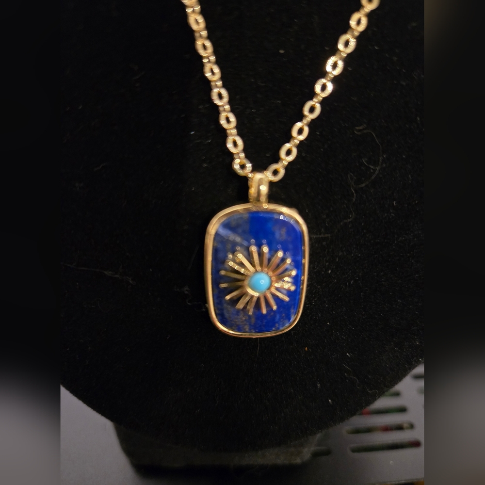 Mystic necklace made of lapislazuli
